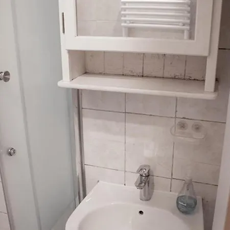 Studio Near Paris