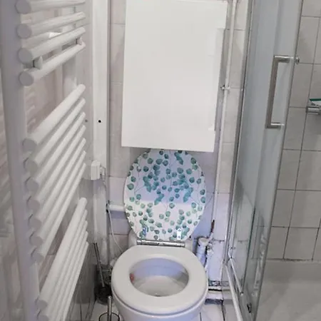 Apartman Studio Near Paris Saint-Mandé