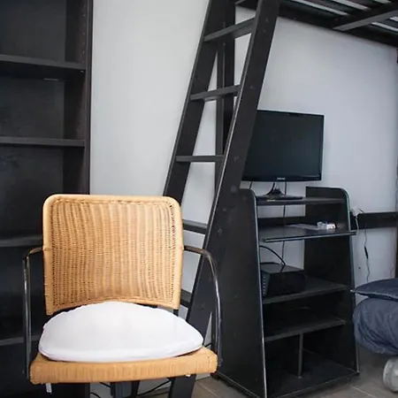 Apartman Studio Near Paris Saint-Mandé